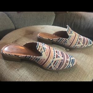 Womens Tribal shoes